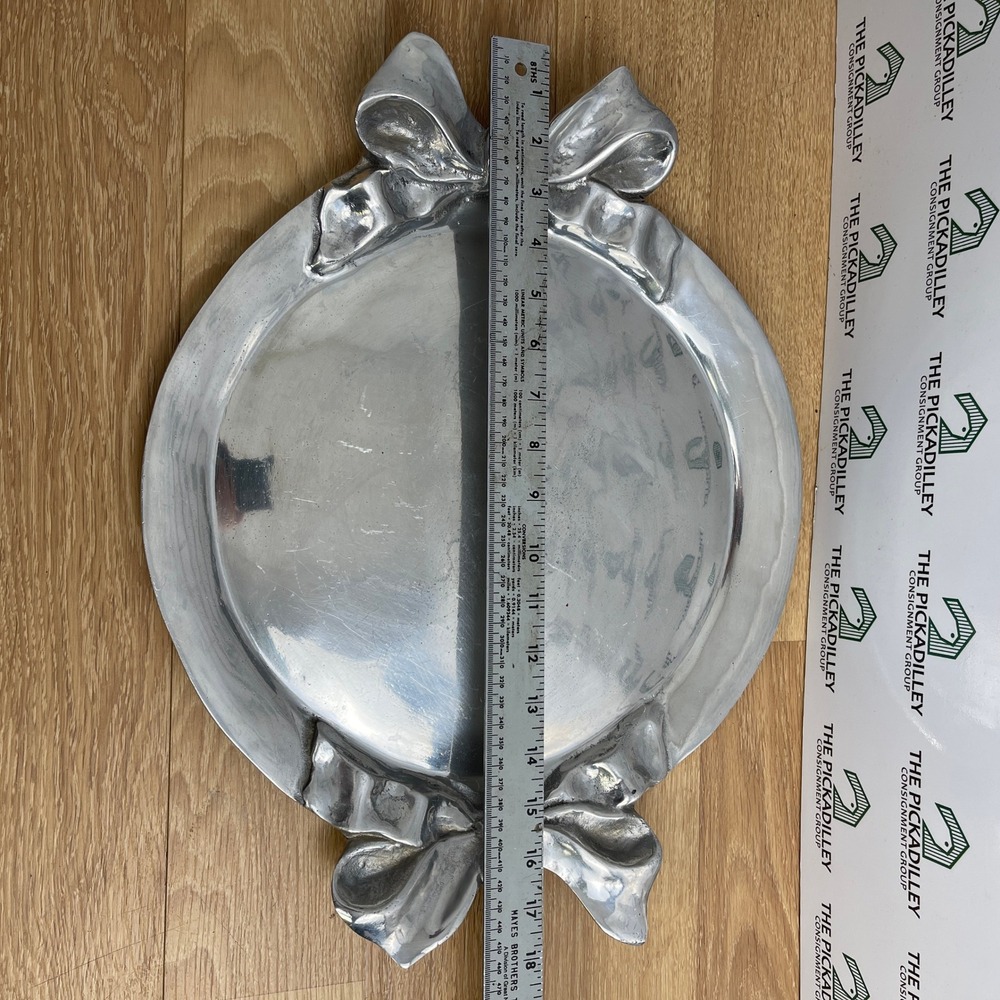 Silver Pewter Bow Handle Serving Tray Round Platter Made in Mexico 17.5 Inch - Picture 2 of 5